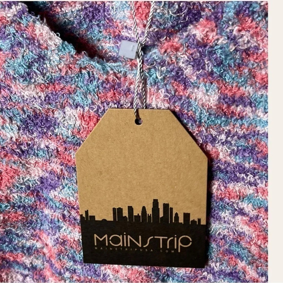 2036. MAIN STRIP CROP TOP TEDDY MATERIAL SIZE LARGE MULTICOLOR‎ - Picture 6 of 9